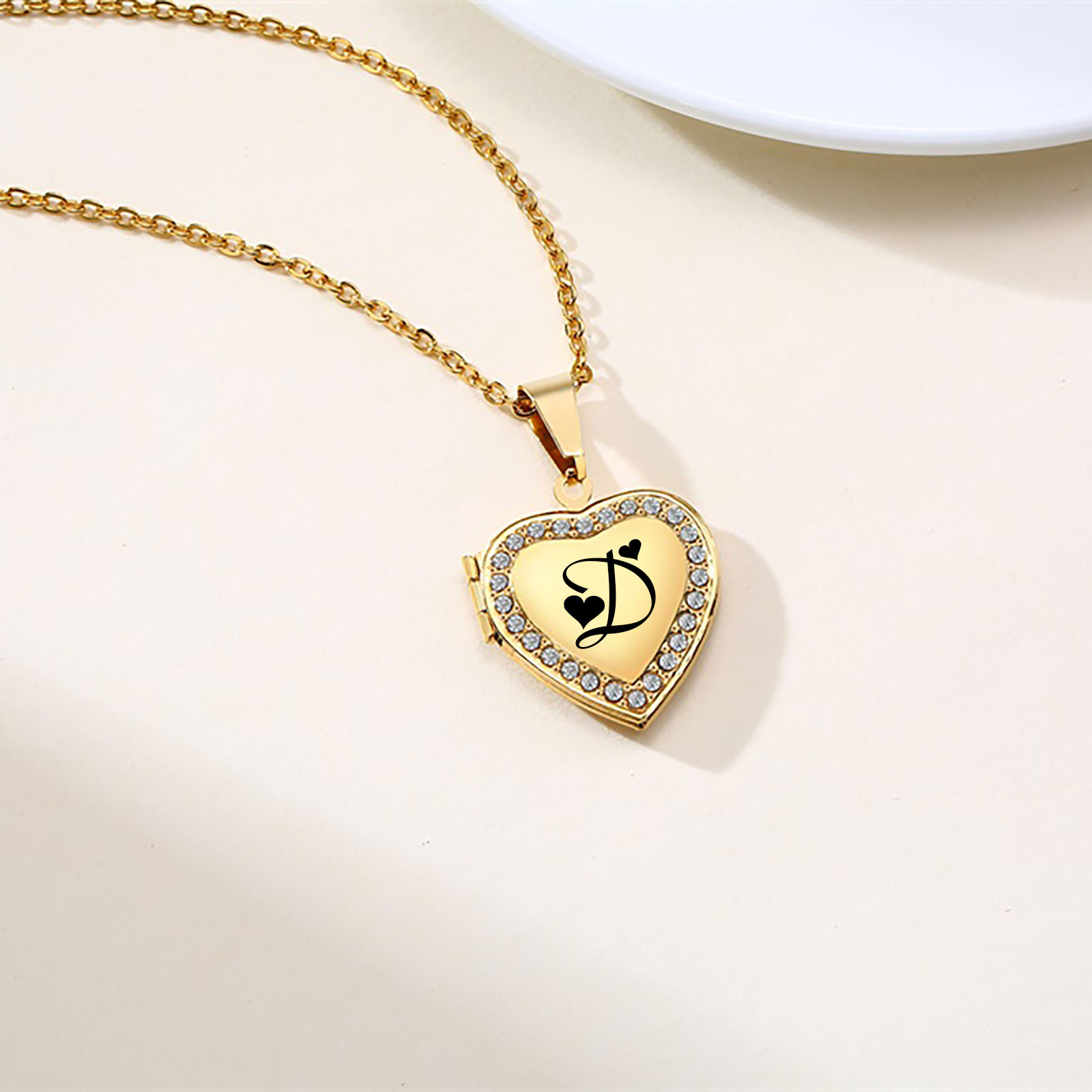 Free Engraving Initials Heart  - Event Z avaliação e preço