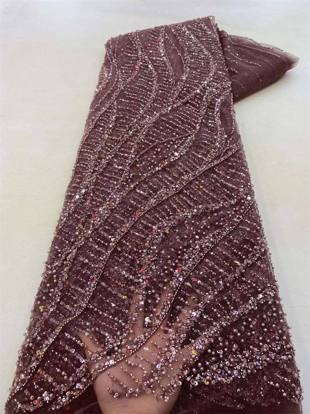 African Sequins Beaded Groom L - Glitter Tablecloth avaliação e preço